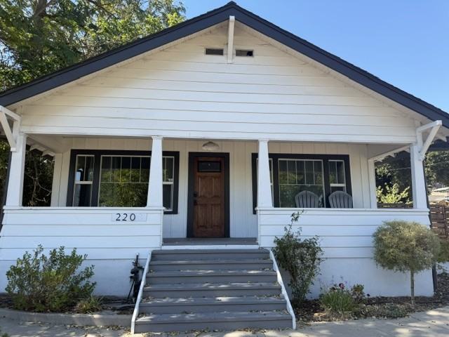 2203 Oak St #NA - Photo 2 of 11