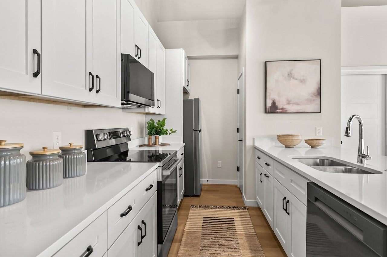 202 N Adams St #202 - Photo 6 of 12