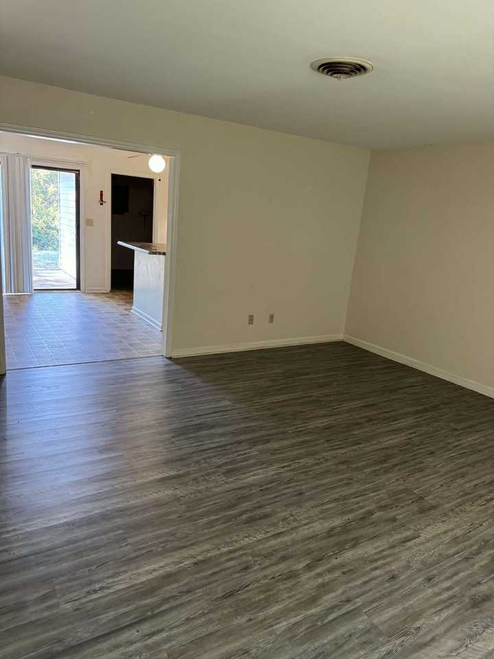 4504 Pennsylvania Ave Ne #4504 - Photo 2 of 14
