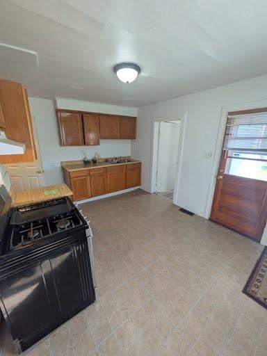 4 Mundy Ct #4 - Photo 2 of 13