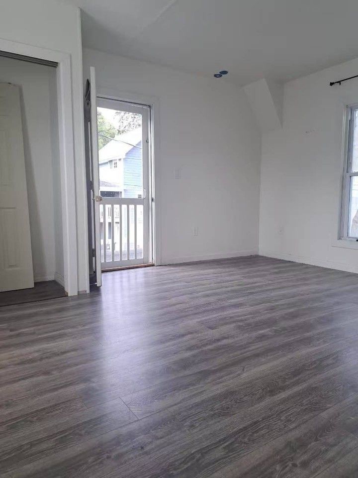 513 N Franklin St #3 - Photo 4 of 6