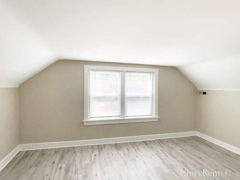 3718 Ault Park Ave #3718 - Photo 4 of 24