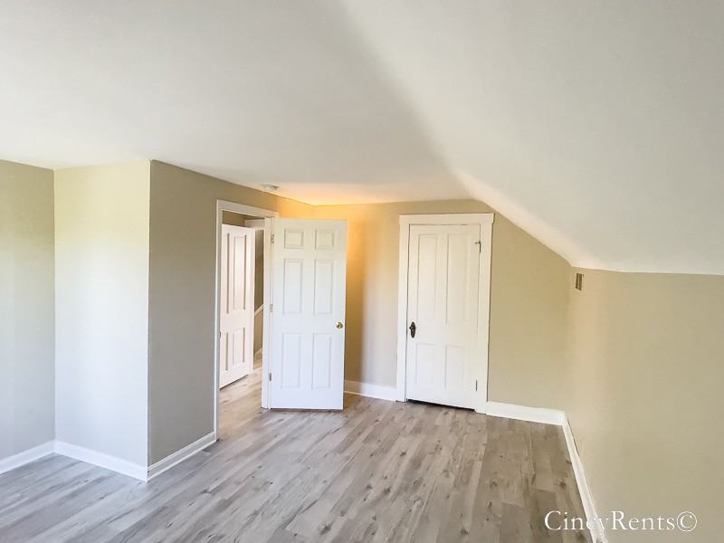 3718 Ault Park Ave #3718 - Photo 5 of 24