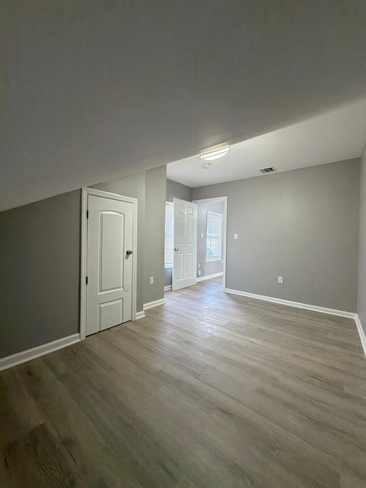 37 12th Ave #3 - Photo 4 of 6