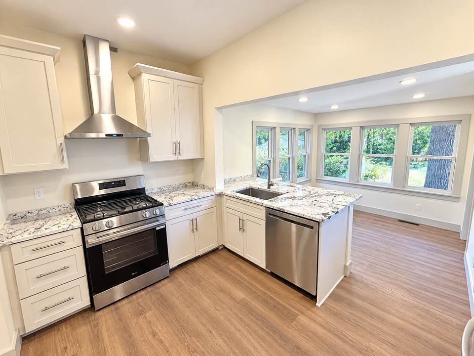 701 Spruce St #1 - Photo 2 of 18