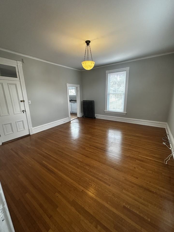 1104 Wise St #D - Photo 2 of 11