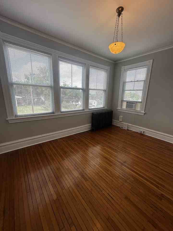 1104 Wise St #D - Photo 4 of 11