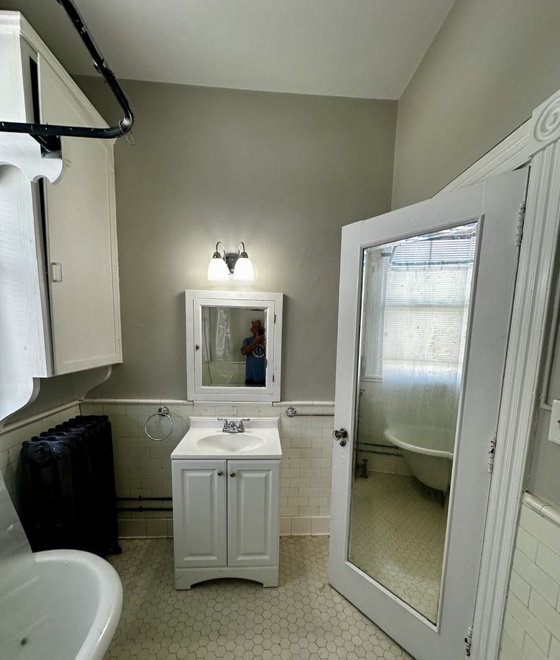 1104 Wise St #D - Photo 7 of 11