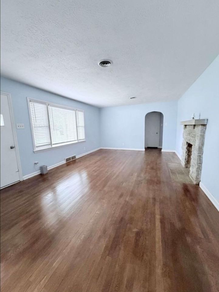 2333 Southview Dr #NA - Photo 5 of 16