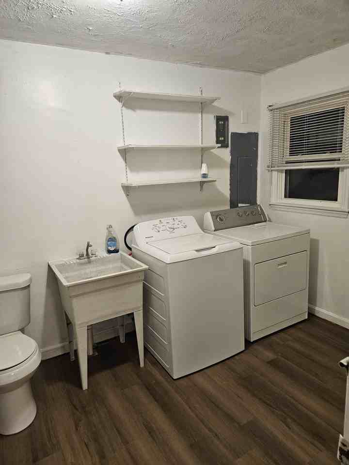 2333 Southview Dr #NA - Photo 7 of 16