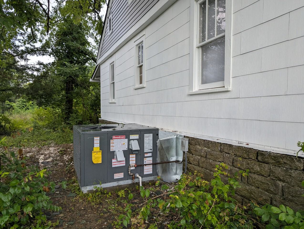 627 6th Ave N #NA - Photo 4 of 8