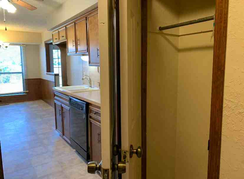 9835 E 37th St #NA - Photo 4 of 11