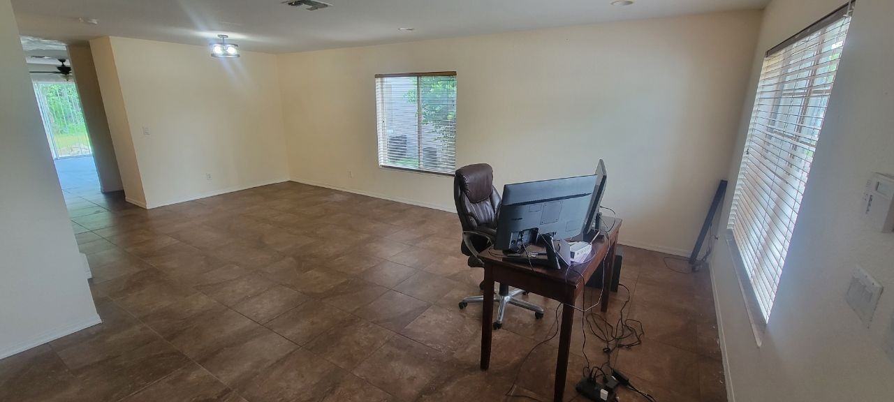 2081 Sw Marblehead Way #NA - Photo 3 of 20