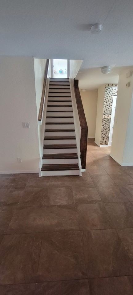 2081 Sw Marblehead Way #NA - Photo 5 of 20