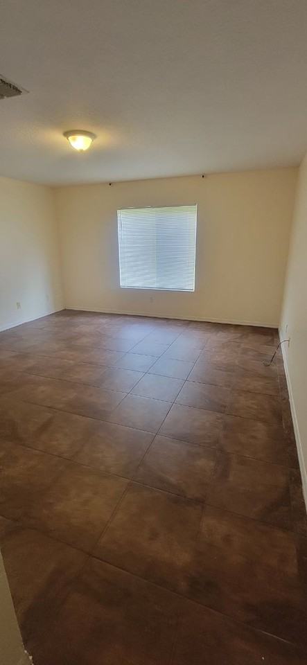 2081 Sw Marblehead Way #NA - Photo 7 of 20