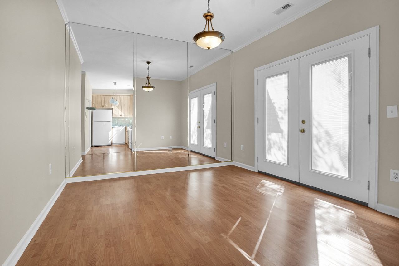 2907 Andover Glen Rd #NA - Photo 3 of 10