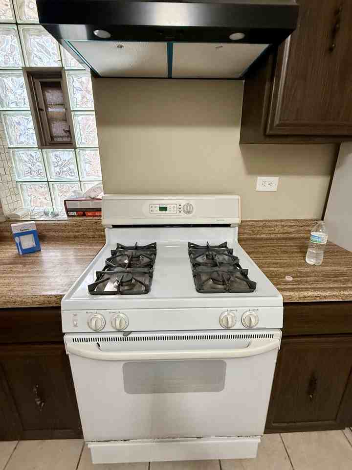 3804 N Francisco Ave #2 - Photo 2 of 12