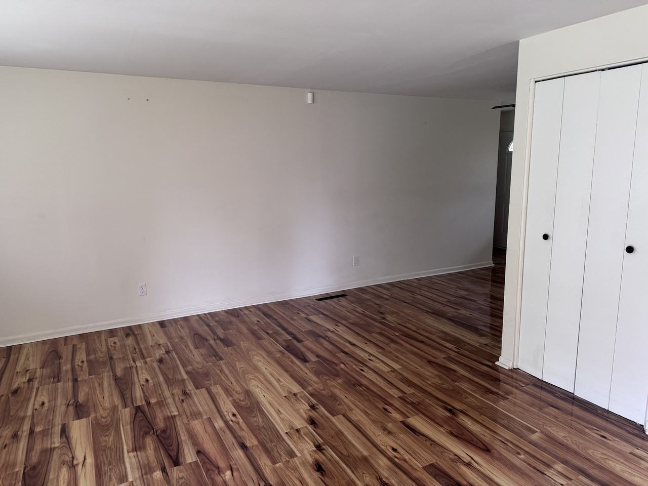 3513 Roswell Dr #NA - Photo 4 of 16