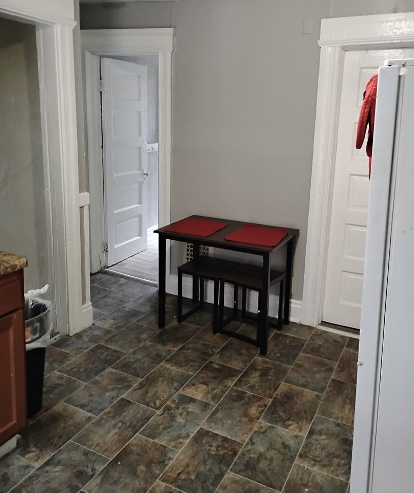 121 Whittier Ave #2 - Photo 2 of 3