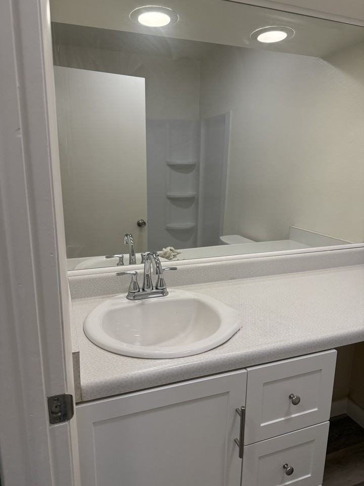 72 Scotland Rd #NA - Photo 2 of 11