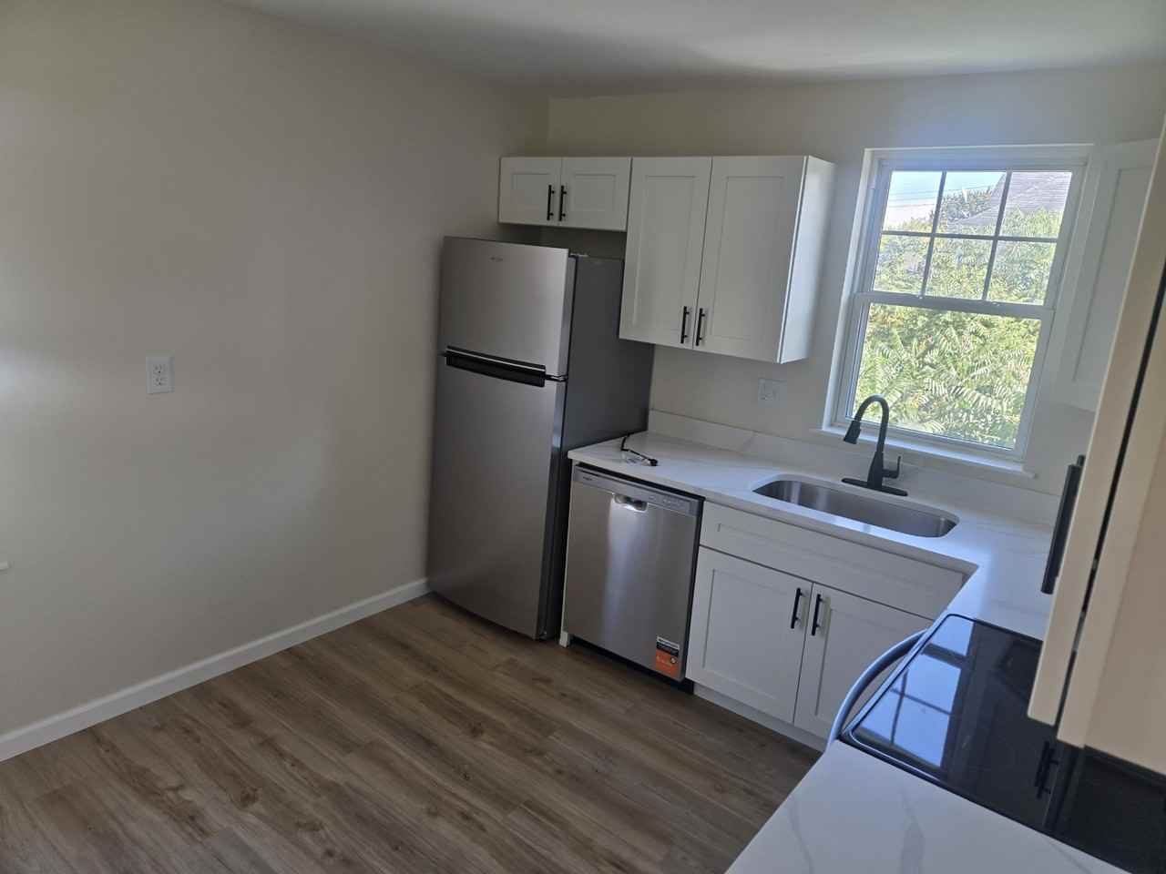 1529 State Ave #2nd - Photo 5 of 15