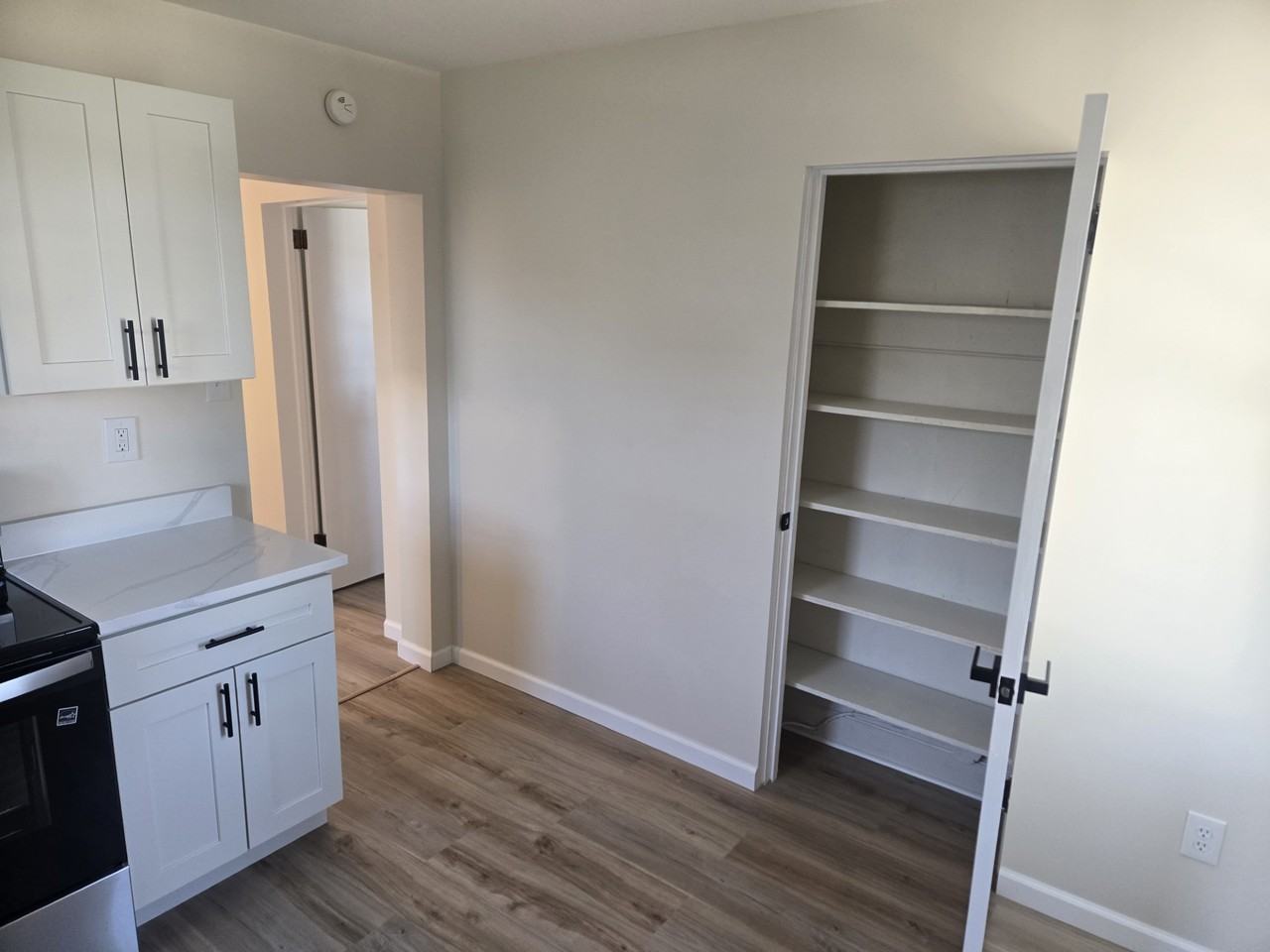 1529 State Ave #2nd - Photo 7 of 15