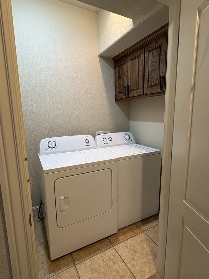 1608 Oakwood Ave #NA - Photo 4 of 11