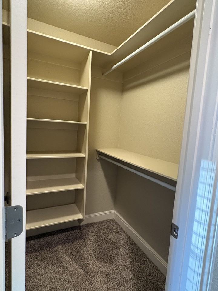 1608 Oakwood Ave #NA - Photo 6 of 11