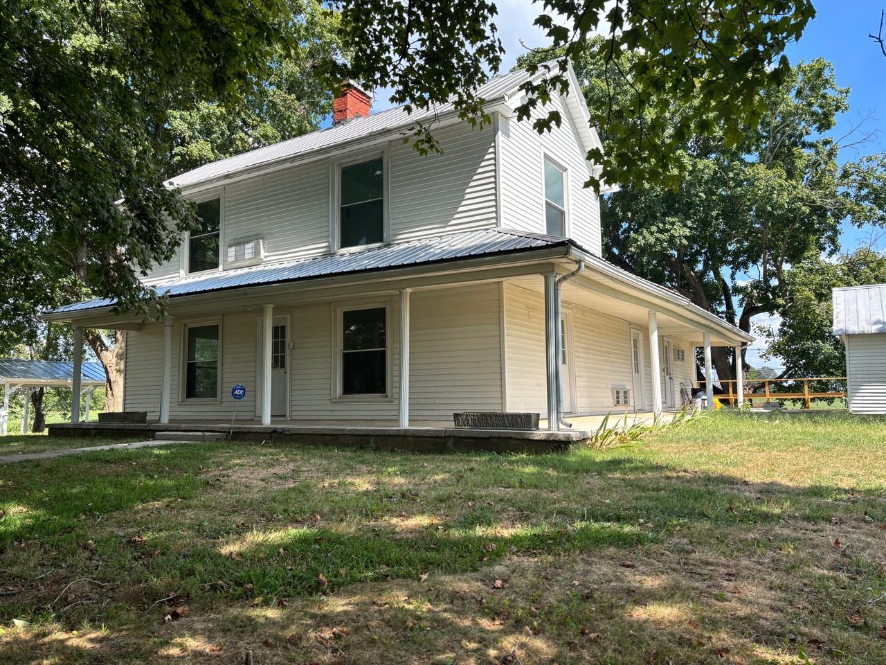 3044 S Jackson Hwy #NA - Photo 2 of 18