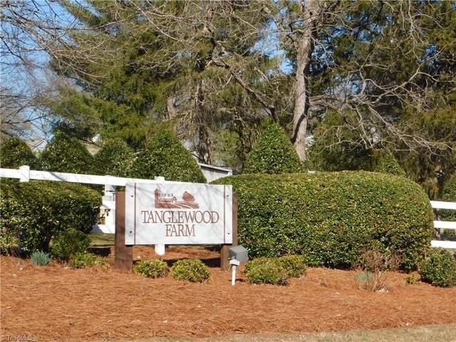 4011 Whirlaway Ct Apt D #NA - Photo 3 of 4