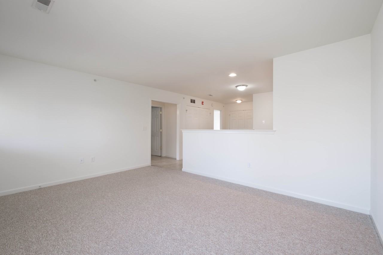 321 College Manor Ave - Photo 2 of 9