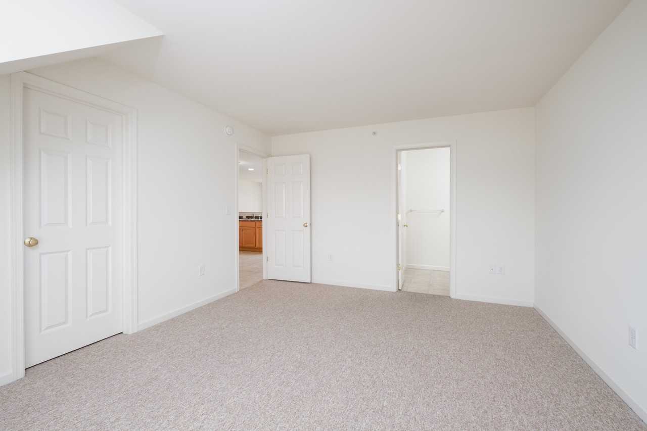 321 College Manor Ave - Photo 5 of 9