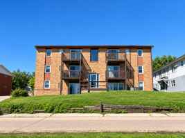featured image of 1820 A Ave Ne