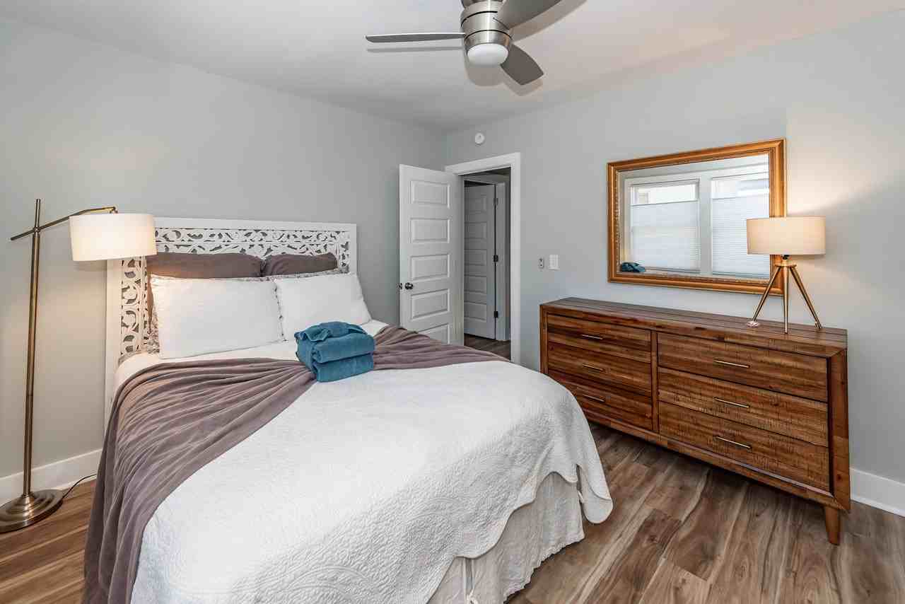 1511 Larry St - Photo 6 of 41