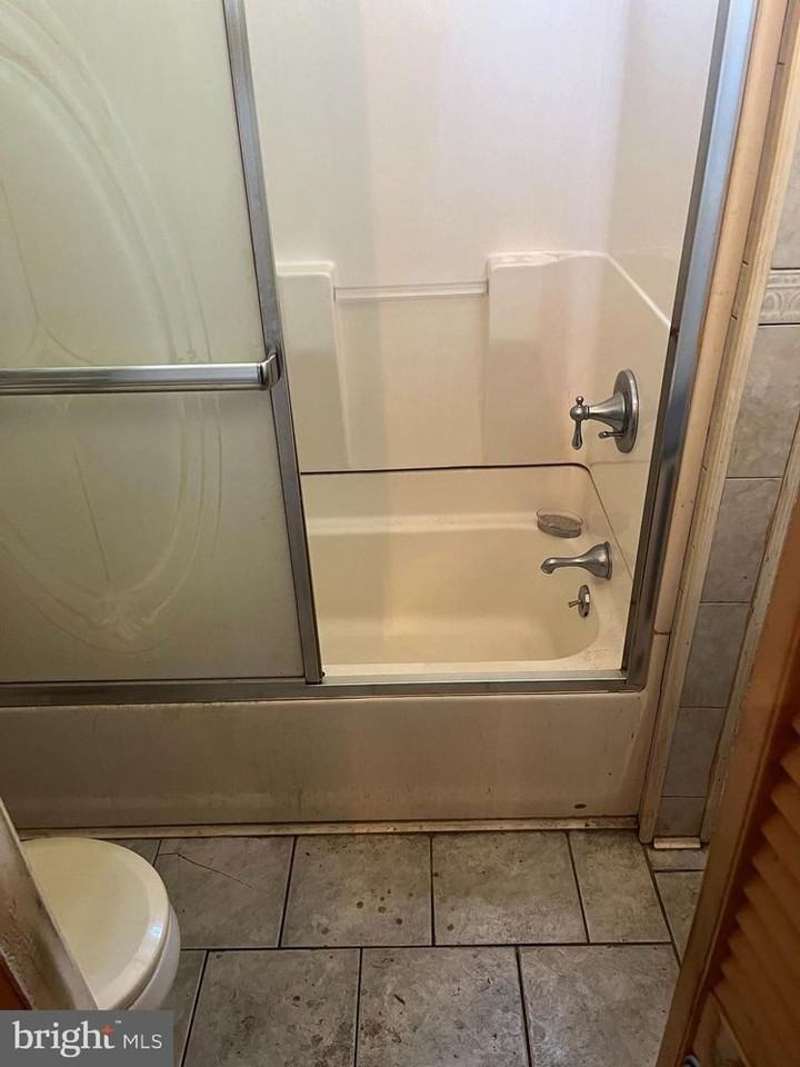 3116 Agate St - Photo 6 of 10