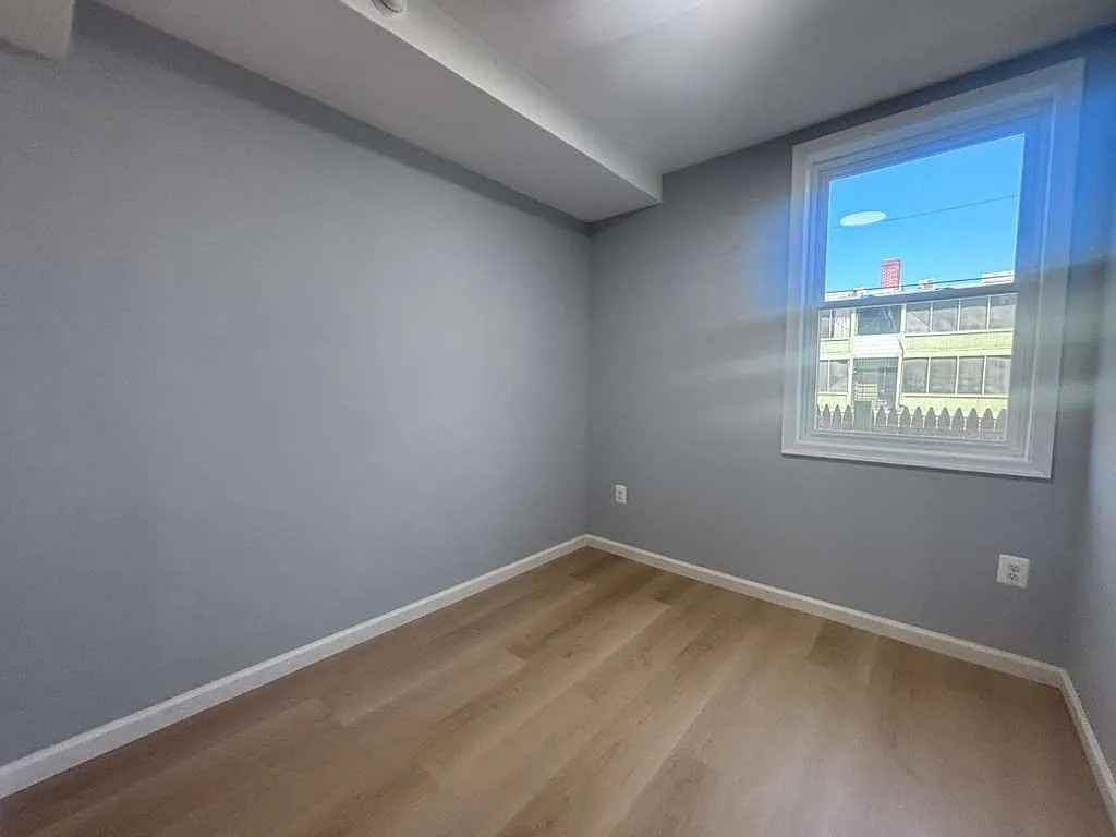 150 36th St Ne #3 - Photo 6 of 28