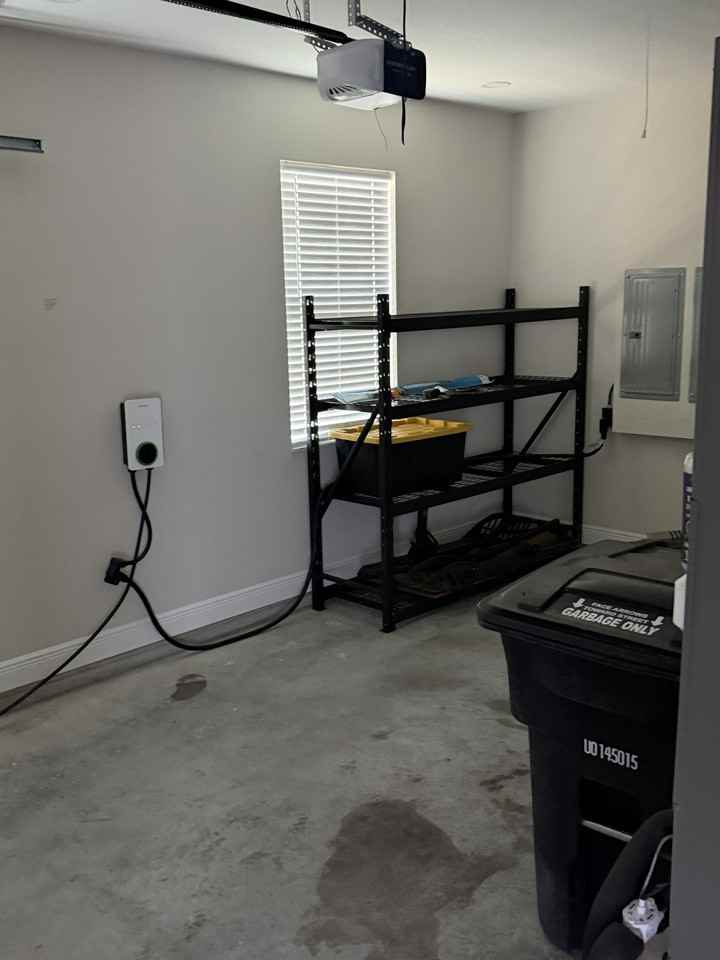 502 Sw Kabot Ave - Photo 4 of 10