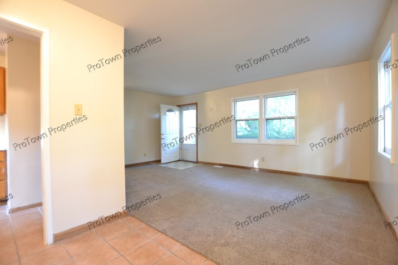 128 Edison Road - Photo 5 of 9