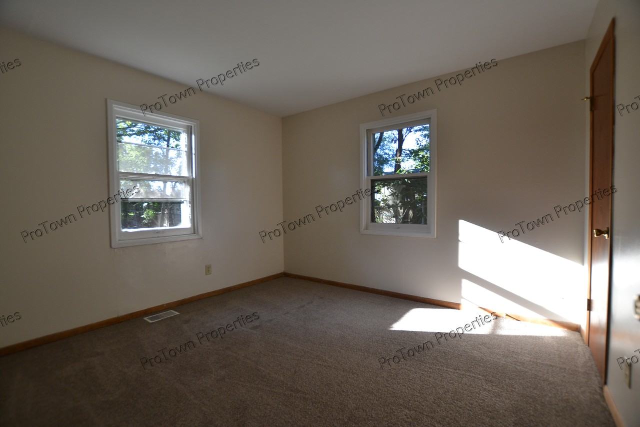 128 Edison Road - Photo 6 of 9