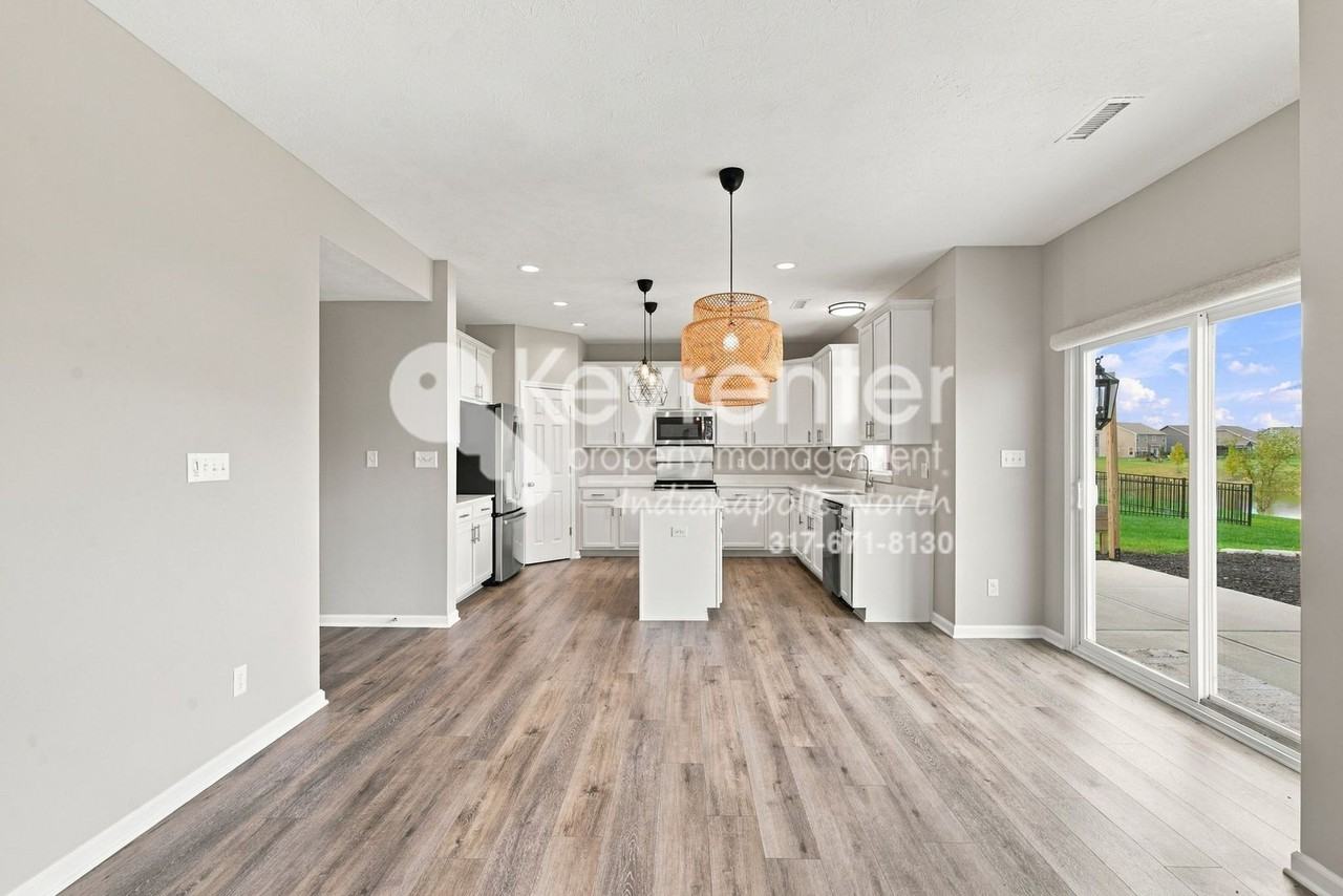 361 Tamarack Larch Blvd - Photo 5 of 17