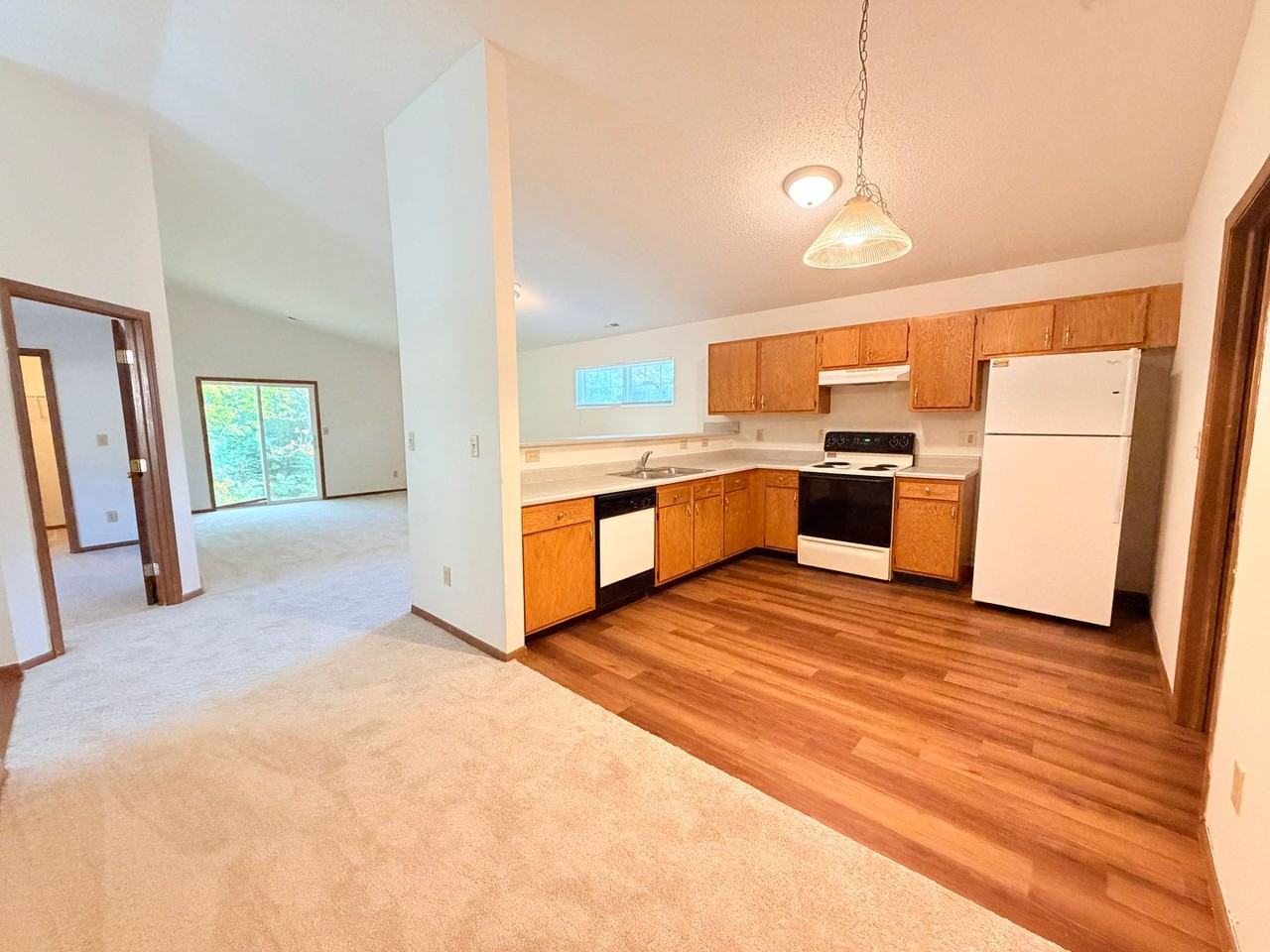 4516 Riverbrook Ln - Photo 6 of 21