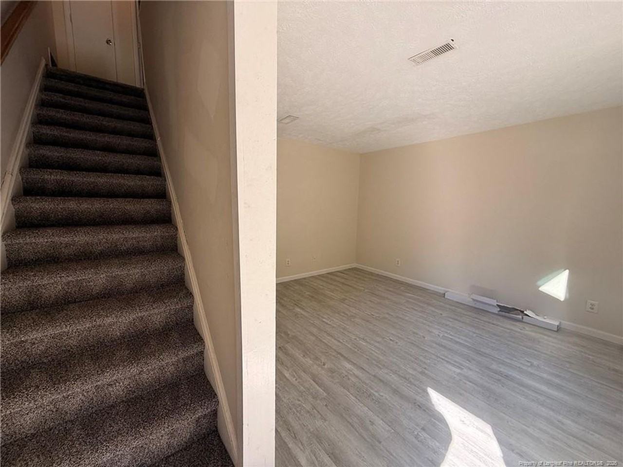 5835 Aftonshire Dr - Photo 2 of 11
