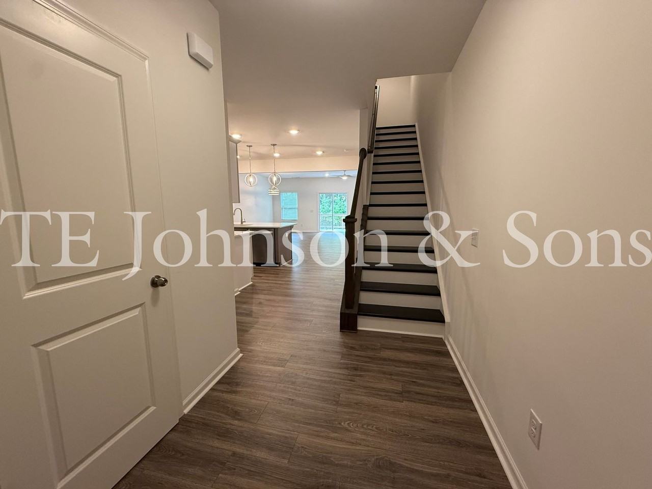 223 Latrobe Ln - Photo 3 of 50
