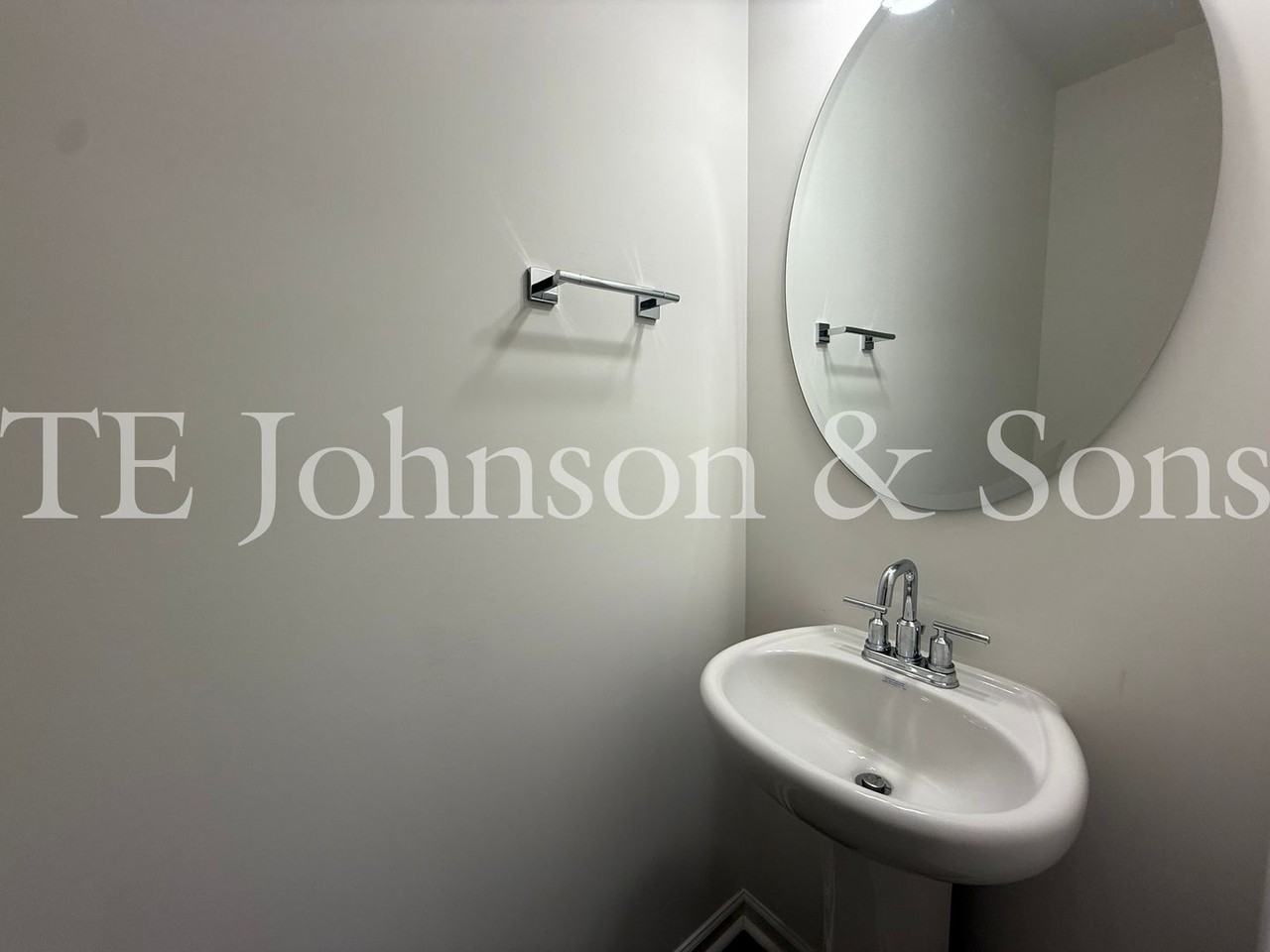 223 Latrobe Ln - Photo 6 of 50