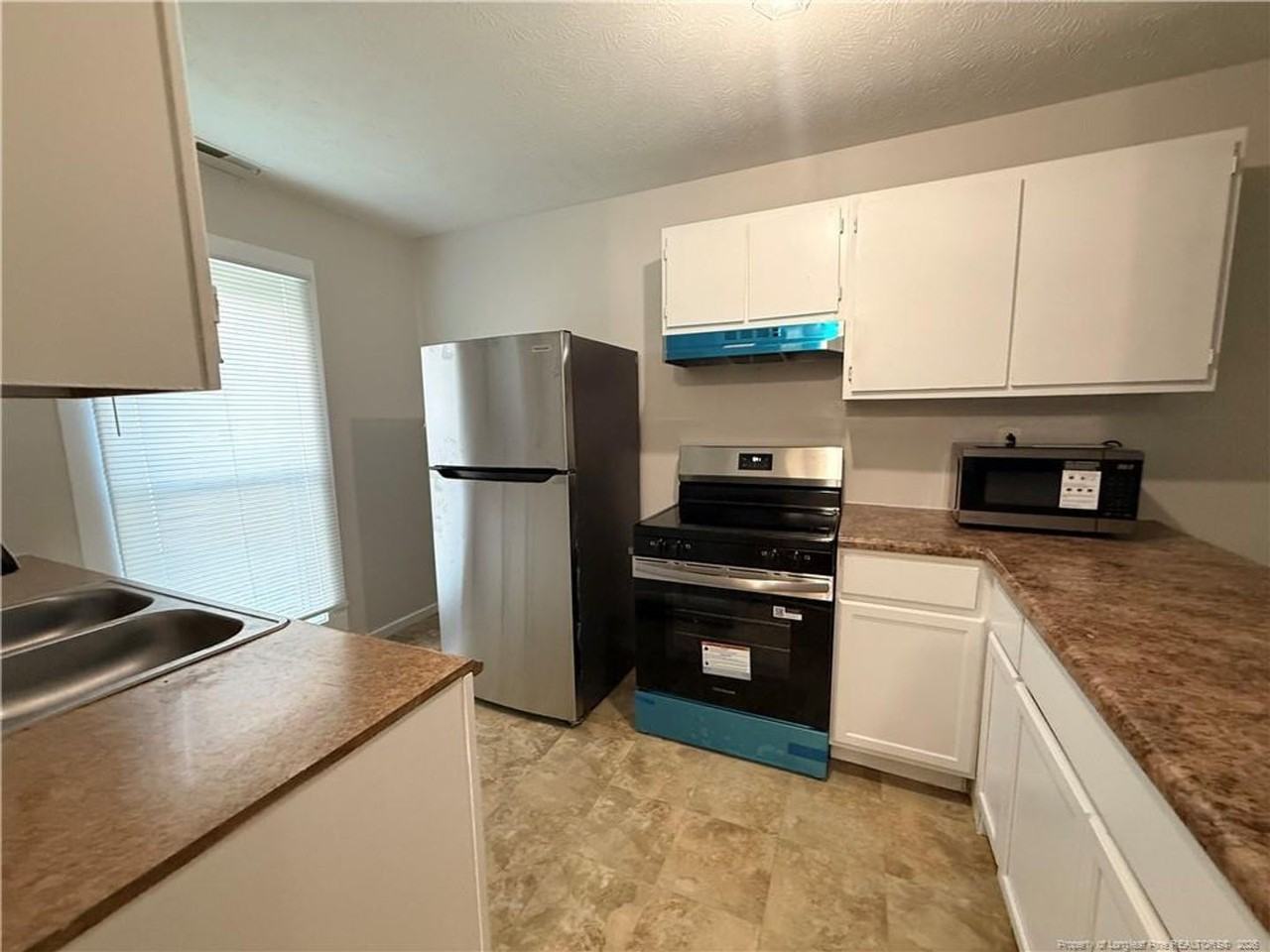 1416 Tangora Ln - Photo 2 of 11
