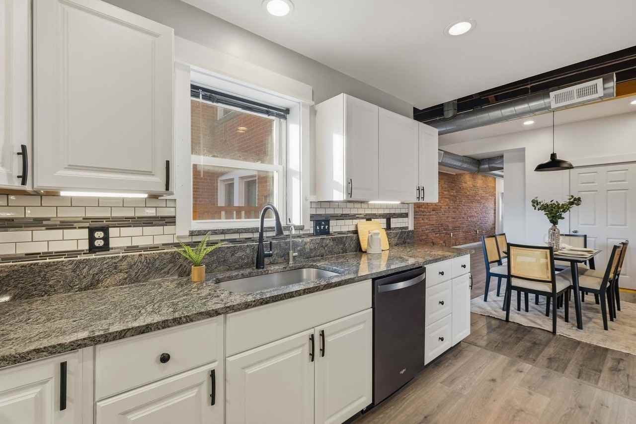 3646 Mintwood St - Photo 5 of 50