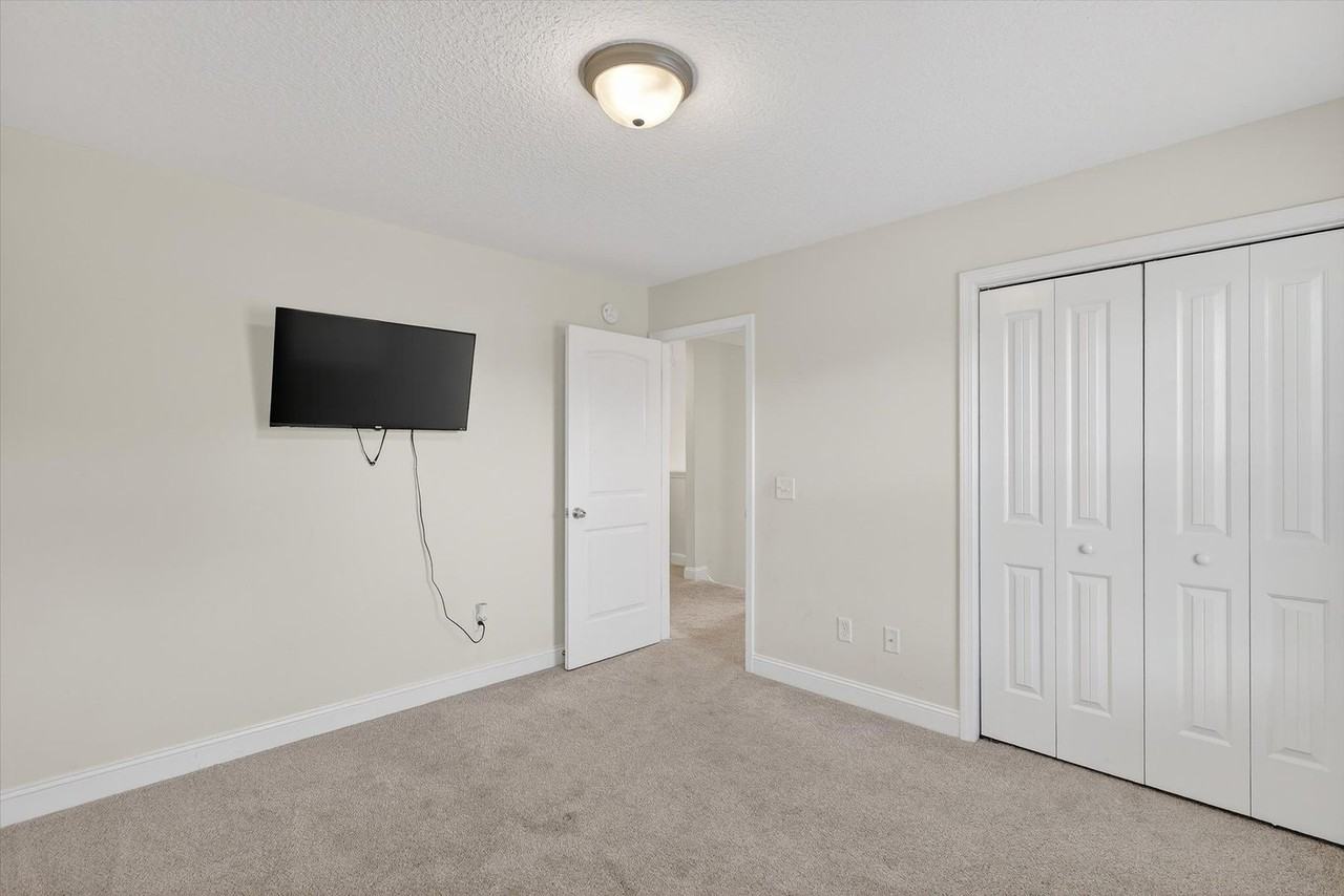 357 Mcclelland Loop Ne - Photo 7 of 46