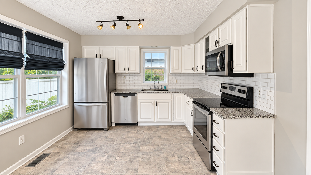 112 Loch Haven Rd - Photo 7 of 9