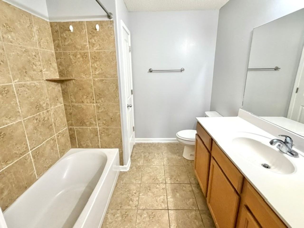 7936 Bay Meadow Cir S - Photo 6 of 8