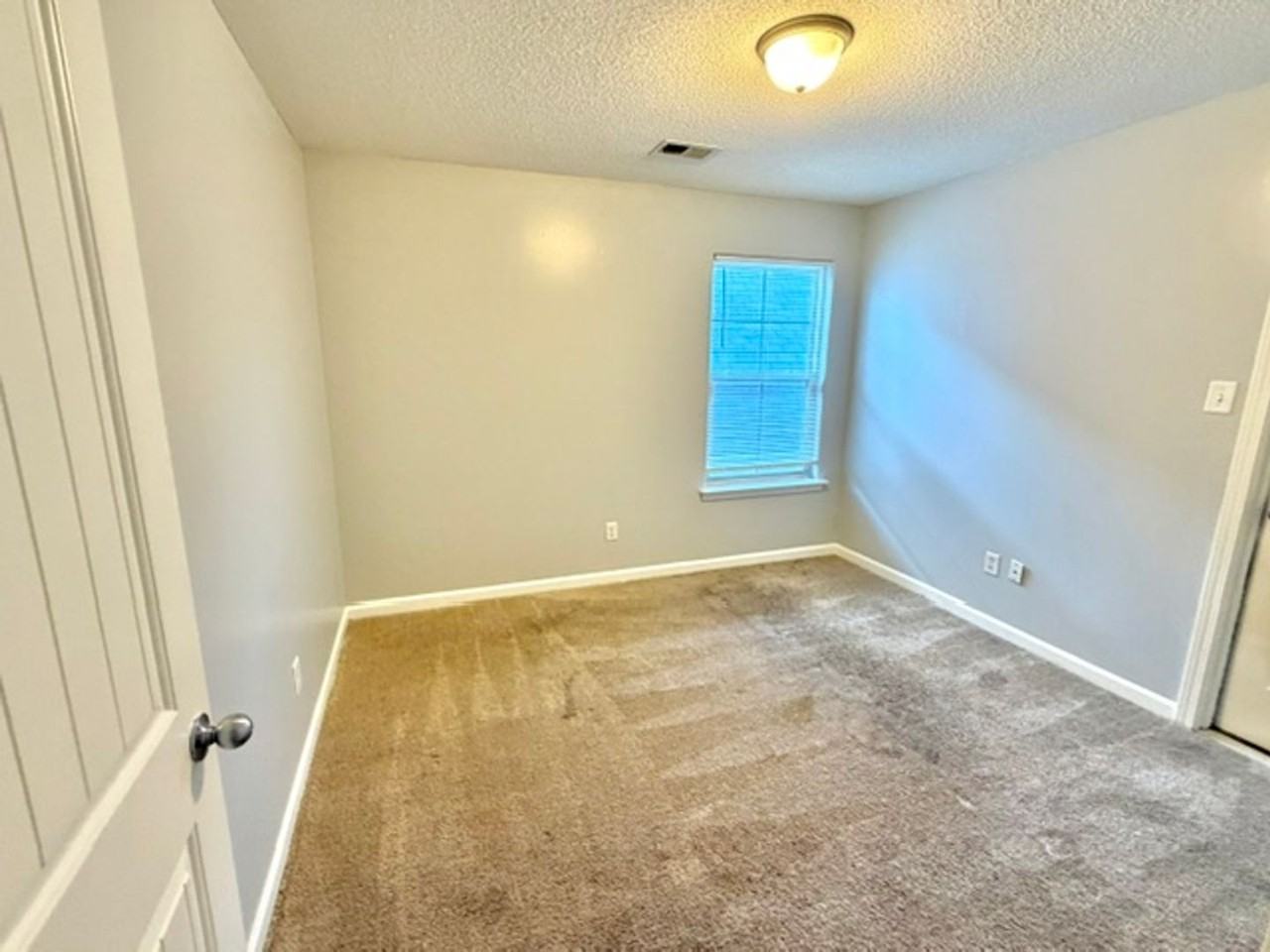 7936 Bay Meadow Cir S - Photo 7 of 8
